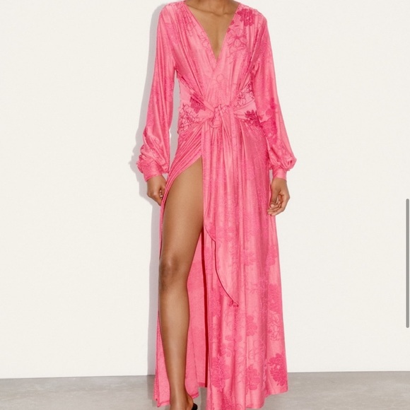 Zara Dresses & Skirts - NEW* Zara Jacquard Wrap Kimono Dress
